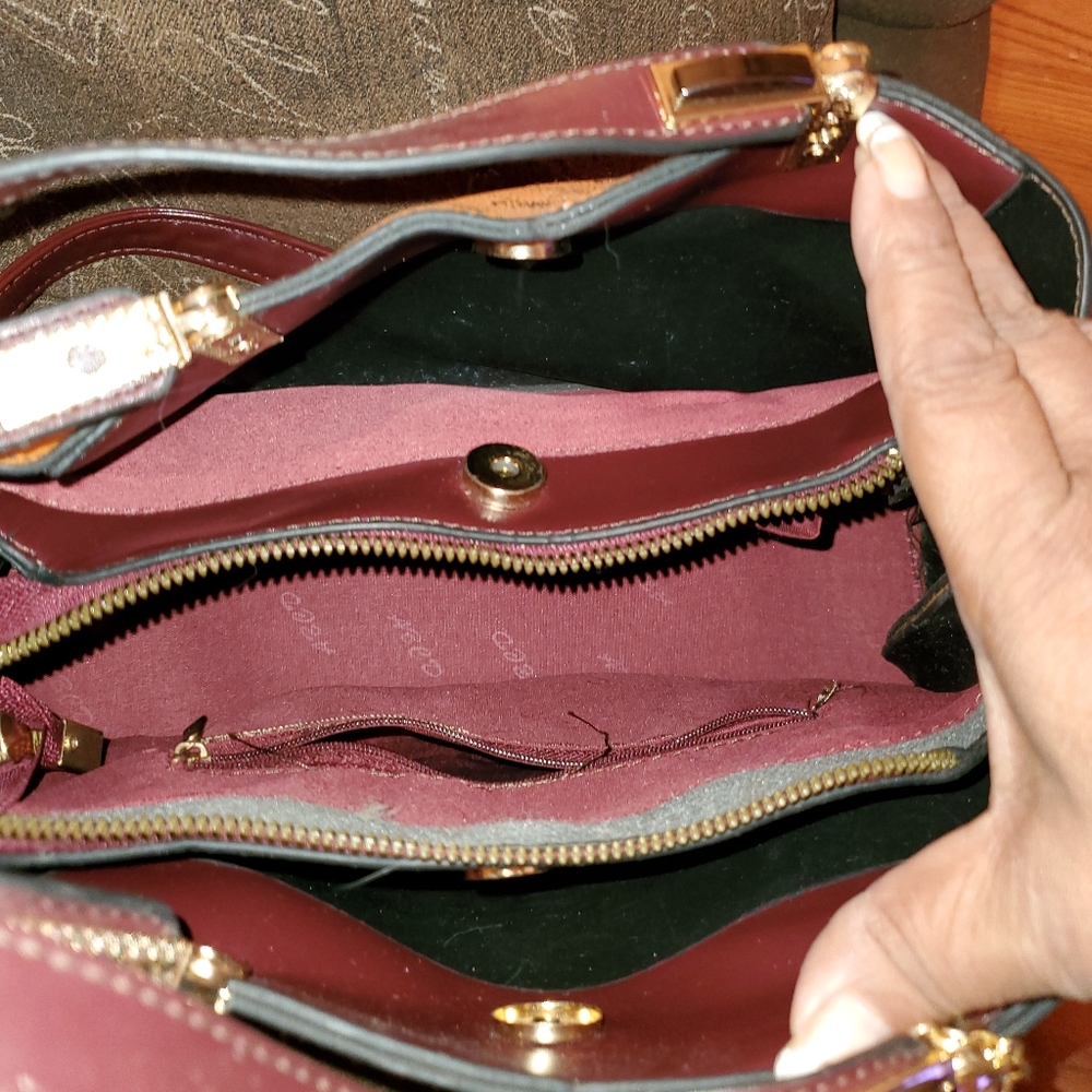 Handbag - Picture 2 of 3